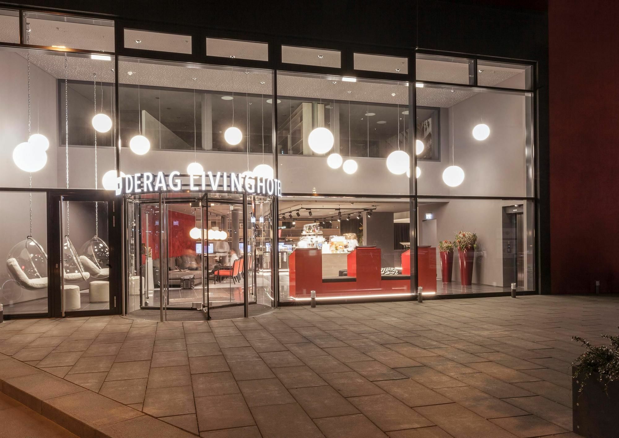 Living Frankfurt 4*