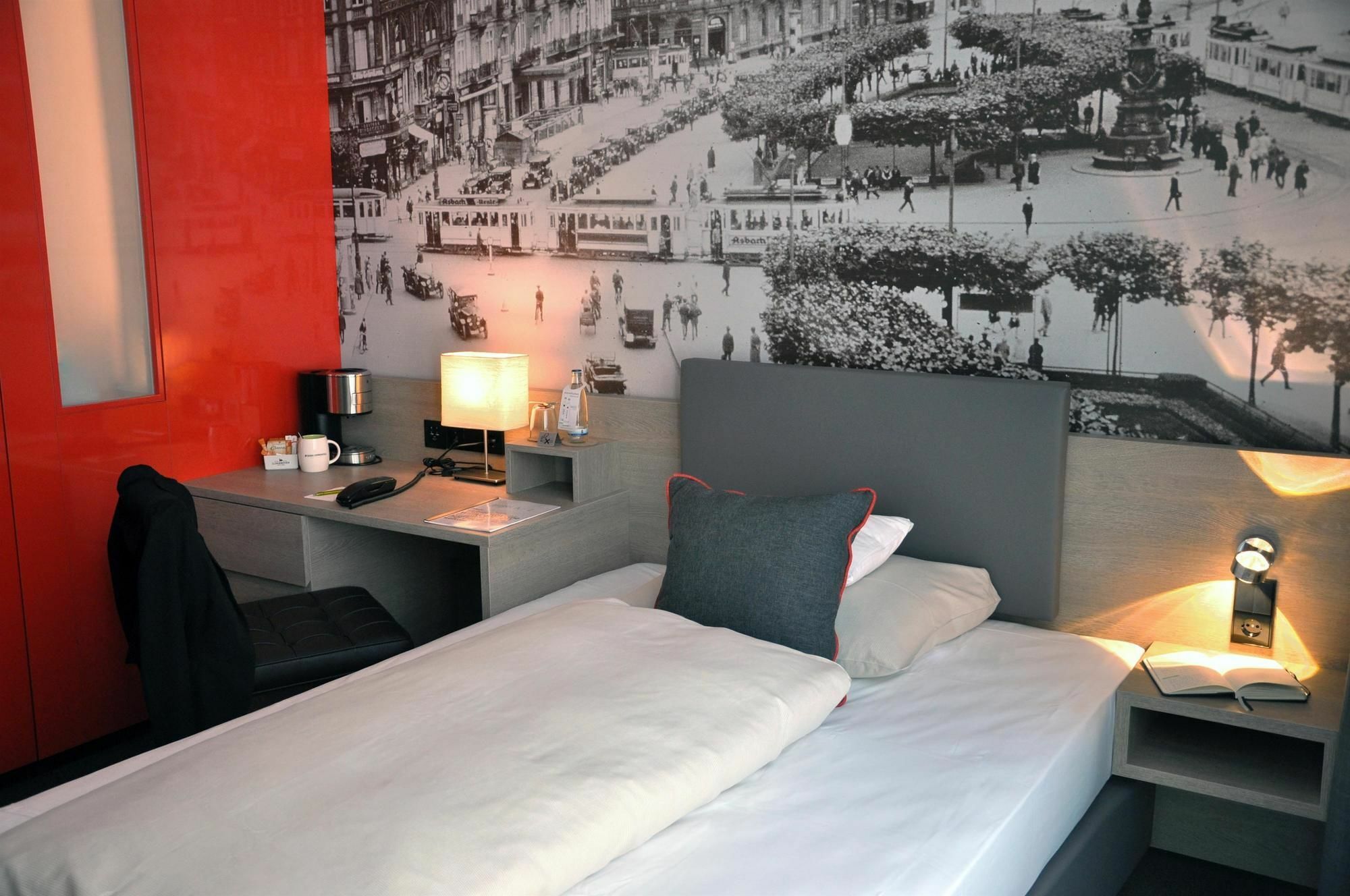 Living Frankfurt 4* Frankfurt am Main